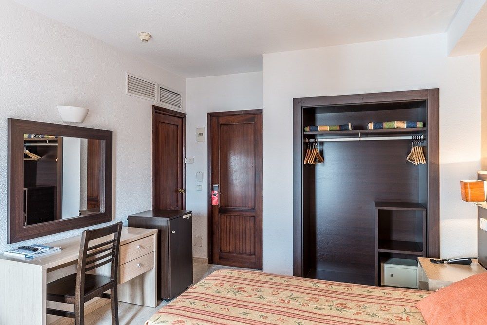 Hotel Orosol By Typic Hotels San Antonio  Luaran gambar