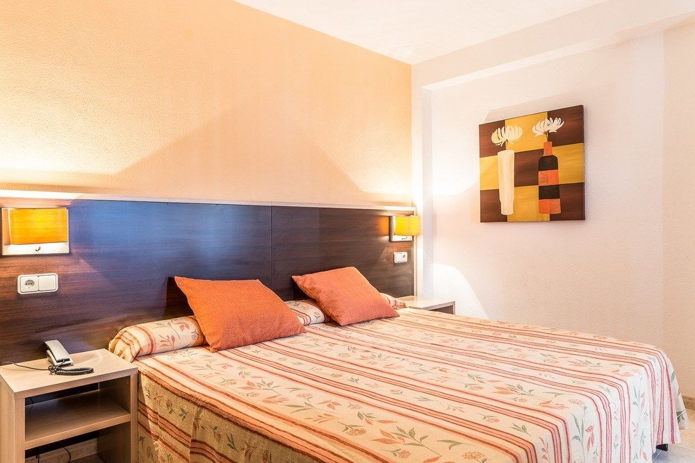 Hotel Orosol By Typic Hotels San Antonio  Luaran gambar